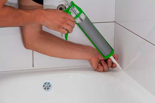 Герметизация примыкания ванны